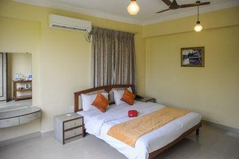 Oyo Apartments Vagator Beach Road Exterior photo