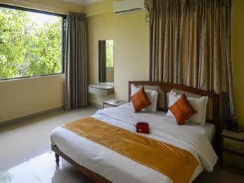 Oyo Apartments Vagator Beach Road Exterior photo